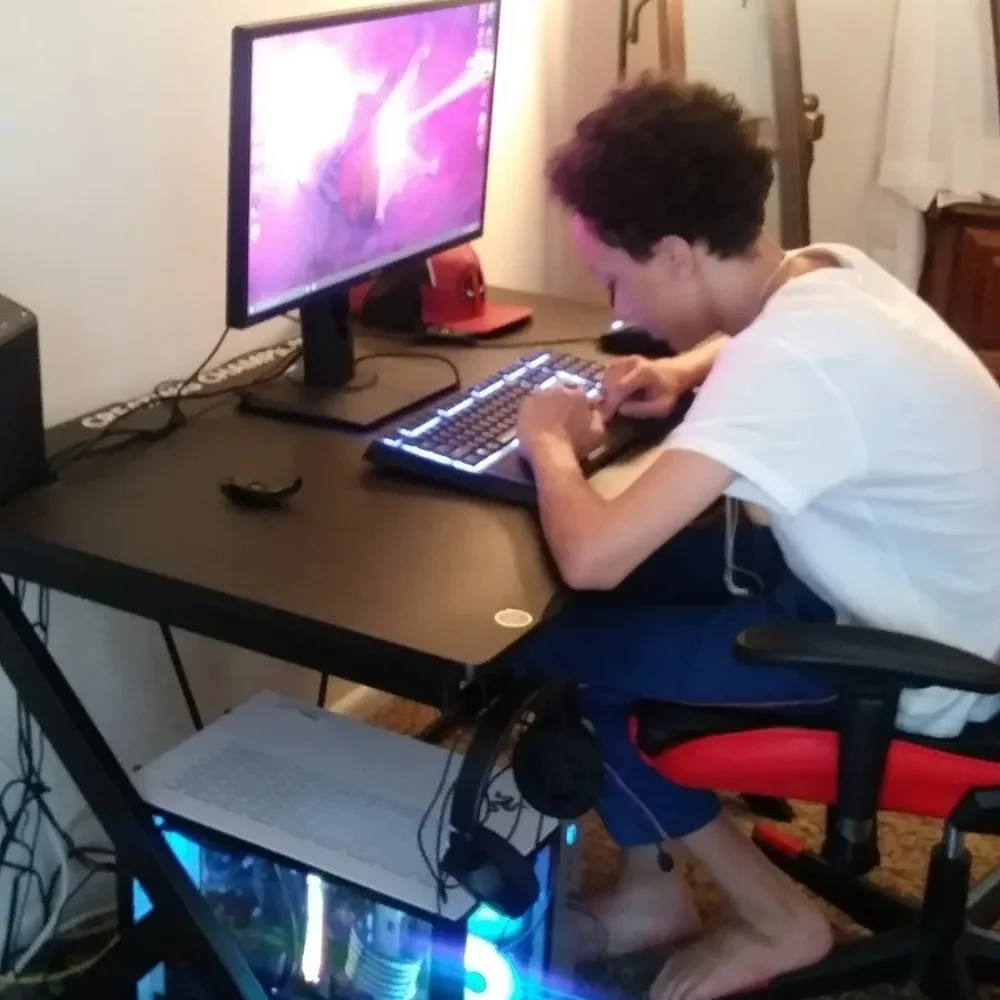Gaming PC, Monitors, Chair, Keyboard